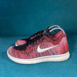 Size 7.5 - Women’s Nike Free Run Flyknit multicolor shoes